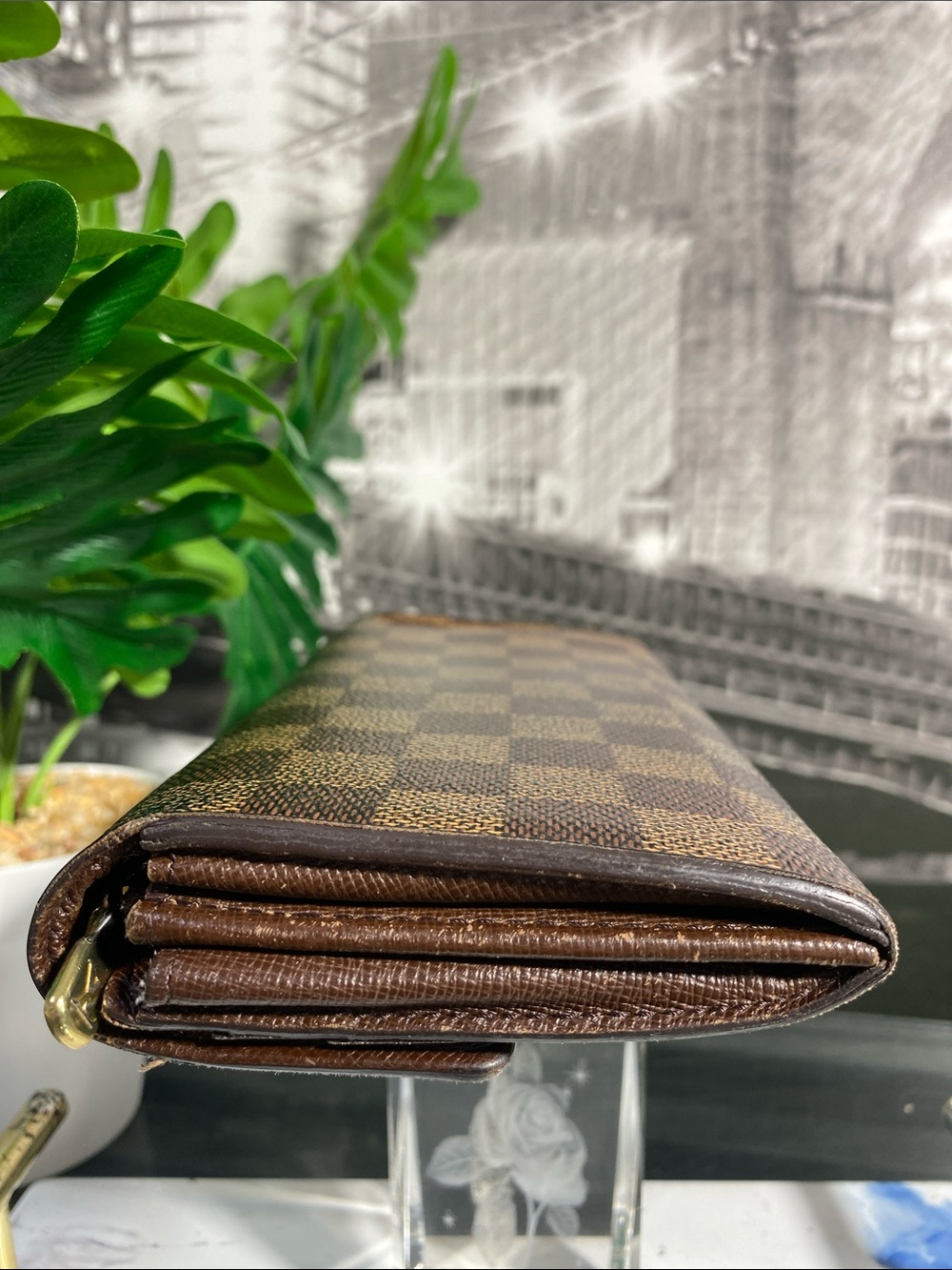 Authentic Louis Vuitton Damier Long Sarah Wallet - Picture 14 of 16